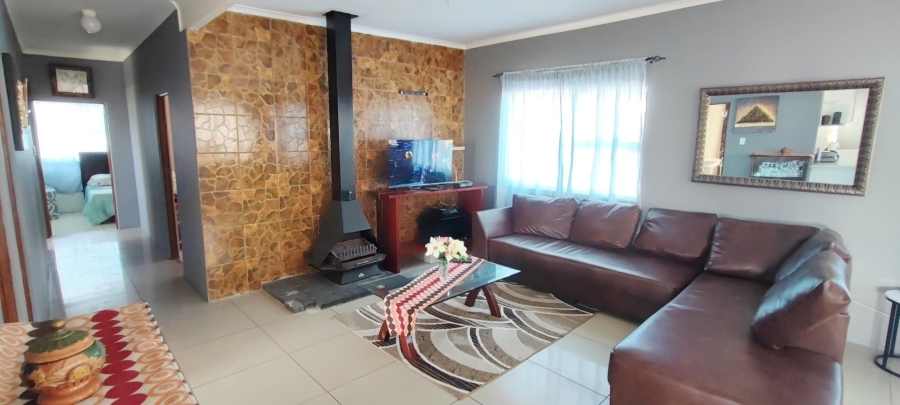 5 Bedroom Property for Sale in Franskraal Western Cape